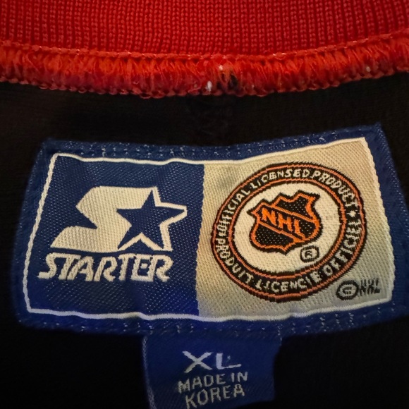 NHL jersey and signature - Picture 2 of 5